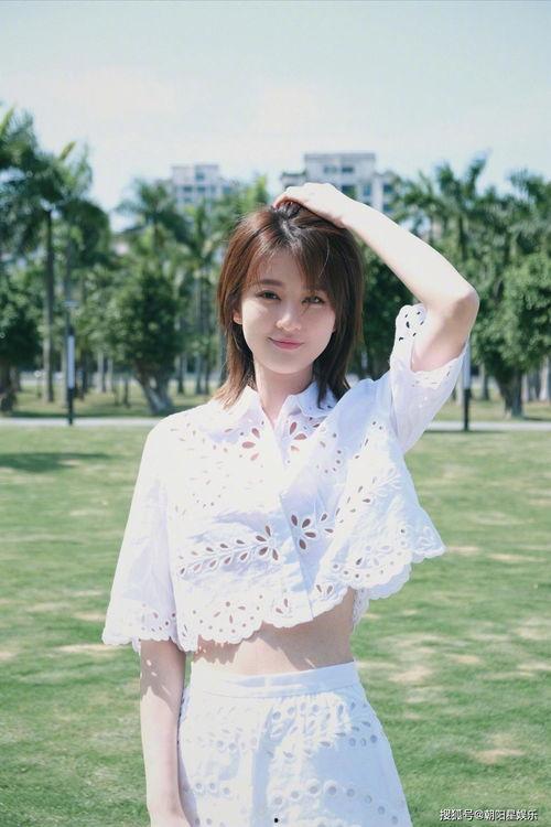 小依吃瓜酱,揭秘娱乐圈那些不为人知的幕后故事